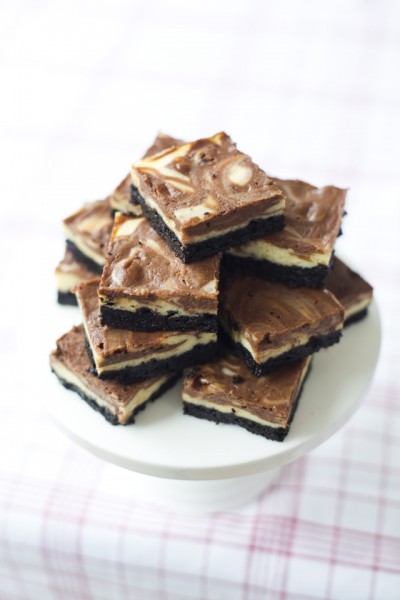 Nutella Cheesecake Bars